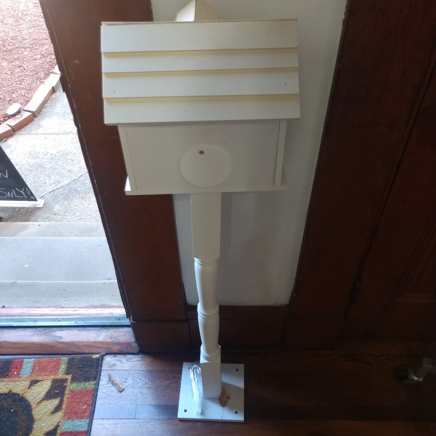 CAPE COD BIRDHOUSE