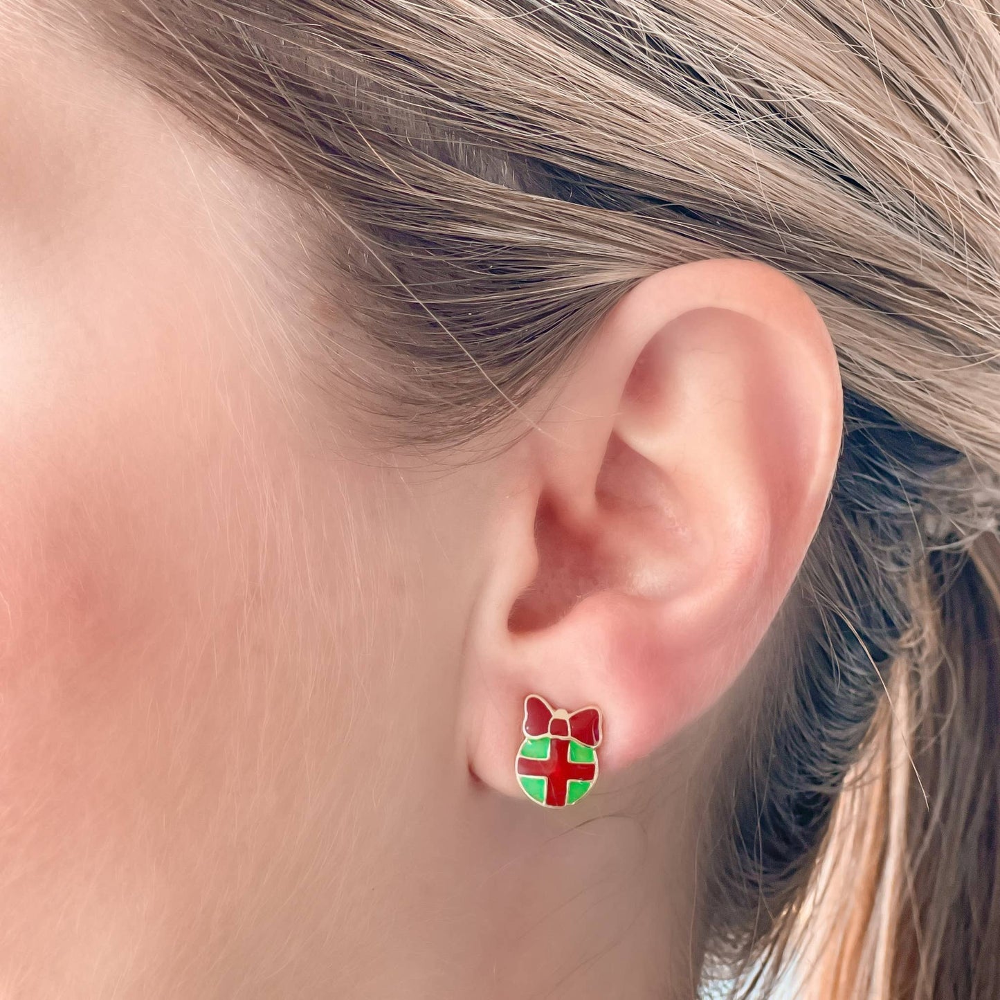 Bow Ornament Stud Earrings