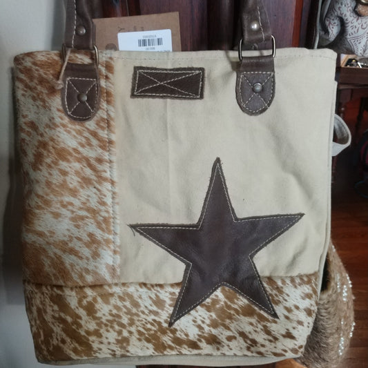 RAE’S STAR/COW TOTE