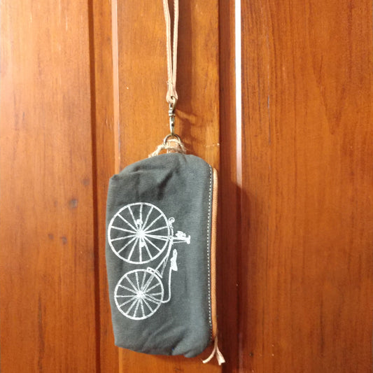 RAE’S BICYCLE POUCH