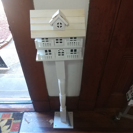 CAPE COD BIRDHOUSE