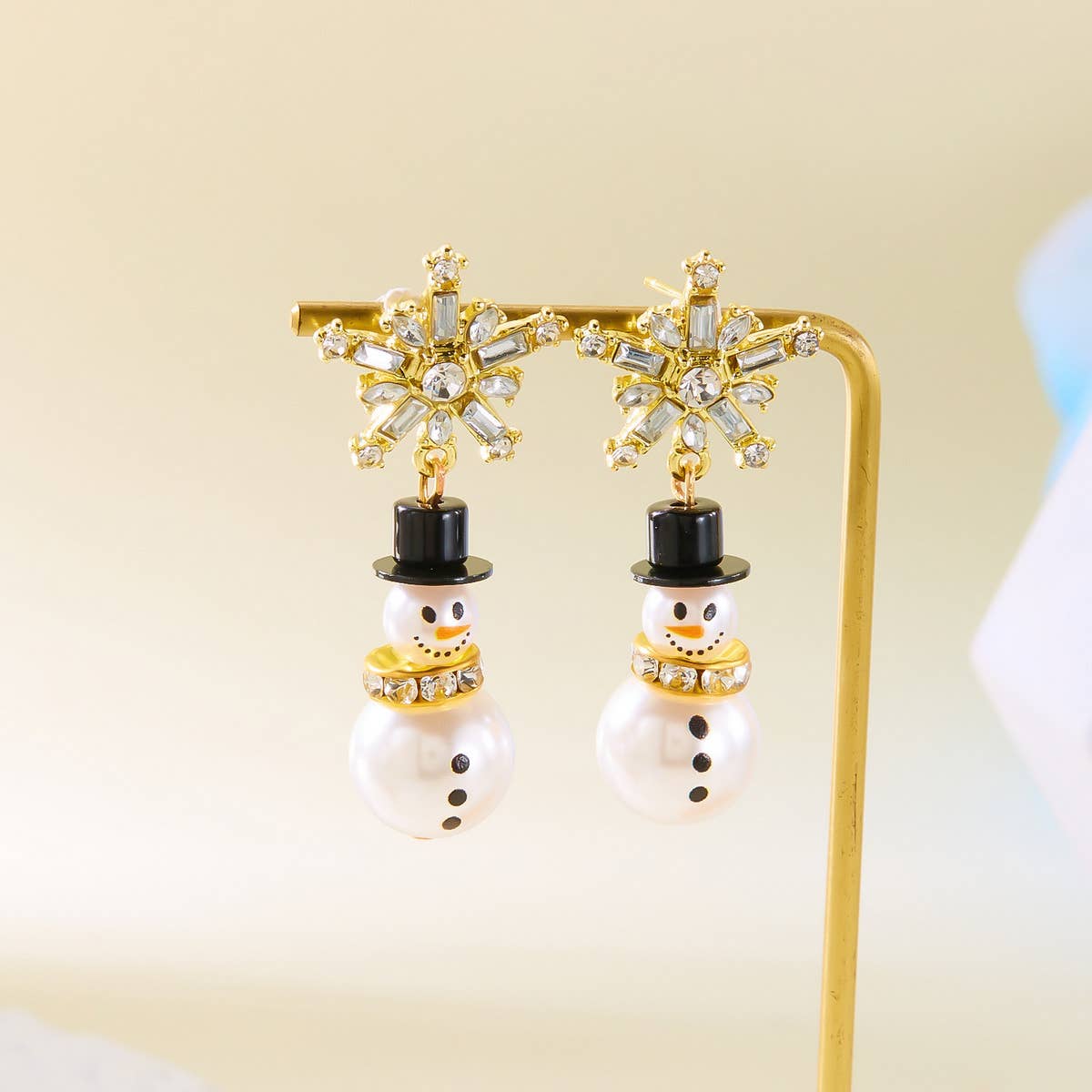 SNOWFLAKE SNOWMAN EARRINGS